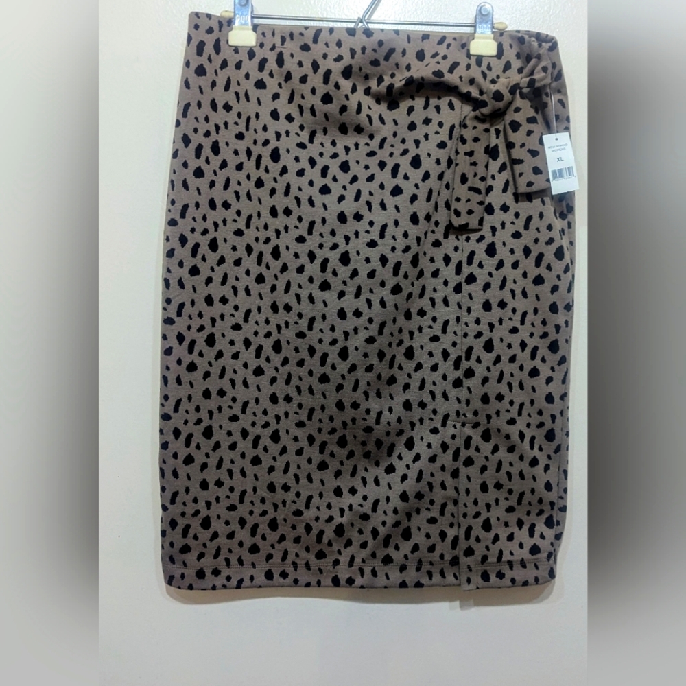 DIP leopard print pencil skirt size XL brand new with tags